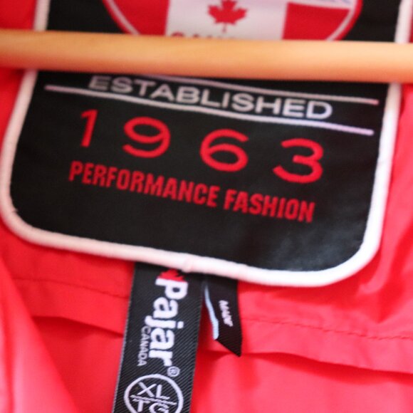 pajar winter coat * red * hooded * zippered pockets * euc - Picture 10 of 11